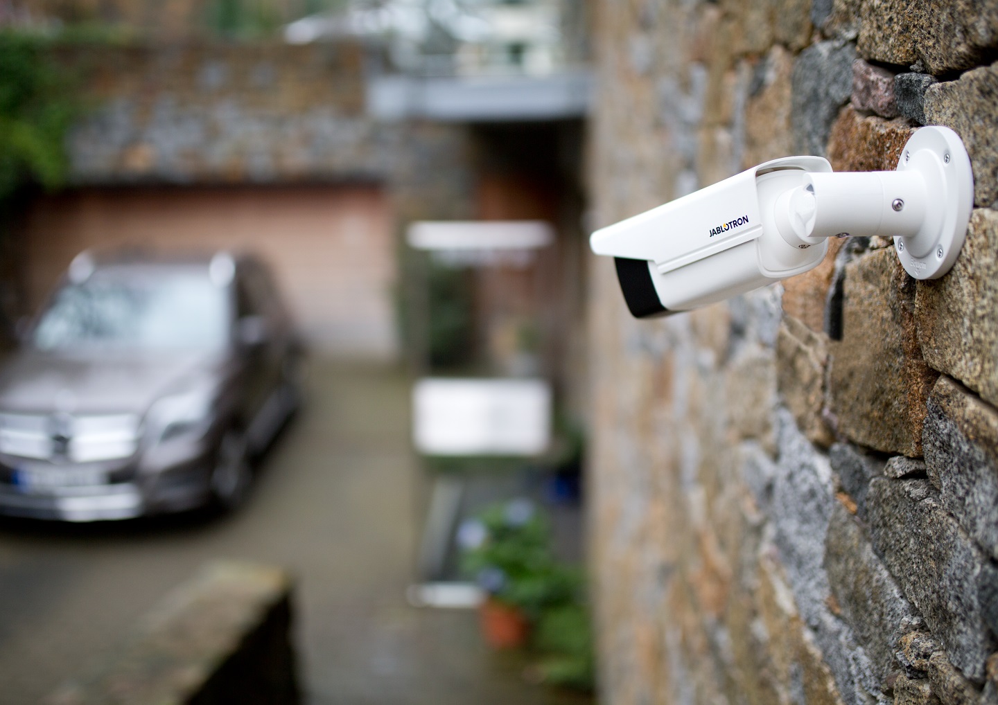 camera jablotron outdoor-báo động chống đột nhập-bao động lắp nhà phố-báo động nhà kho-nhà xưởng