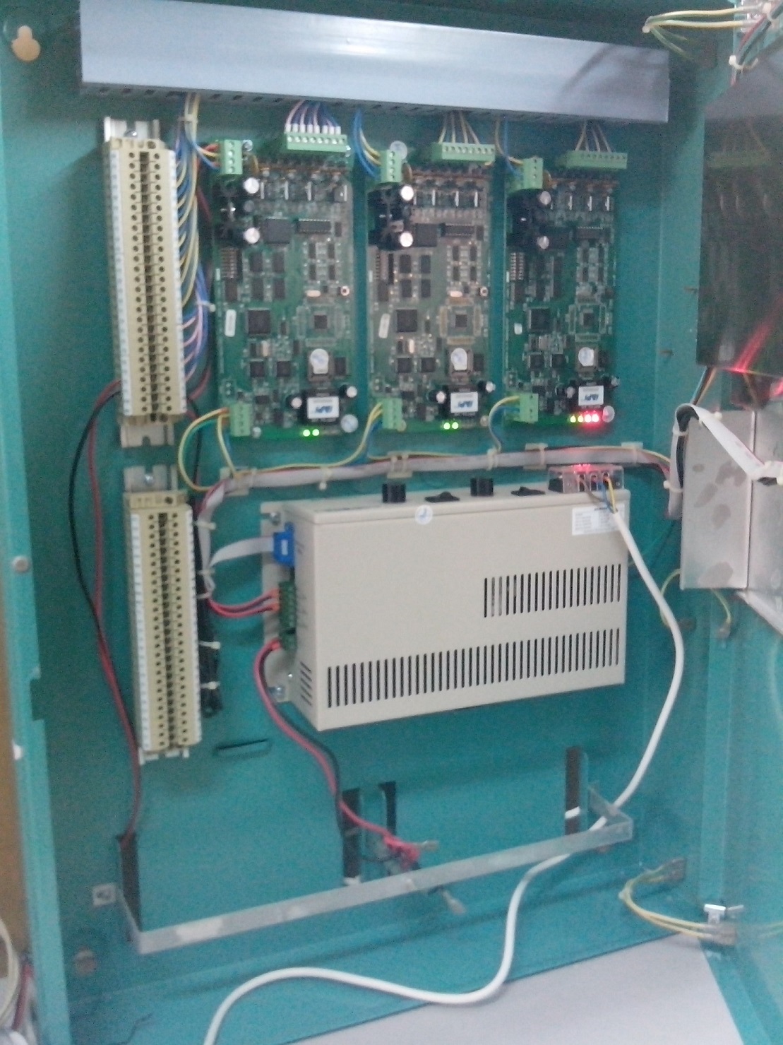 Thiết bị báo cháy Siemens Germany, Trung tâm báo cháy Siemens, Tủ báo cháy trung tâm Siemens,thiết bị báo cháy địa chỉ Siemens-Fire-Alarm-Control-Panel. Thiết bị báo cháy Siemens Germany, Trung tâm báo cháy Siemens, Tủ báo cháy trung tâm Siemens,thiết bị báo cháy địa chỉ Siemens-Fire-Alarm-Control-Panel.